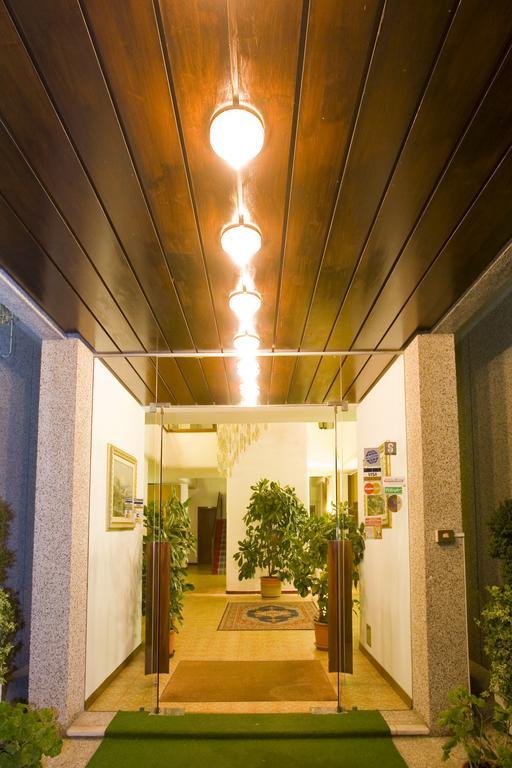 Hotel Metropol Caorle Eksteriør bilde