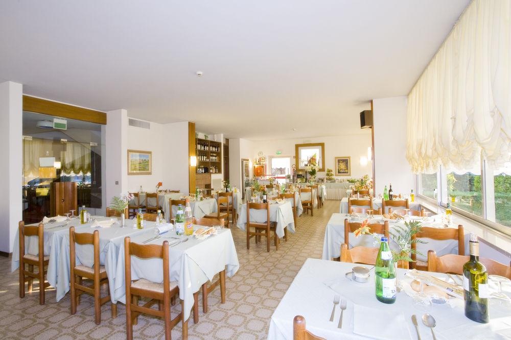 Hotel Metropol Caorle Eksteriør bilde