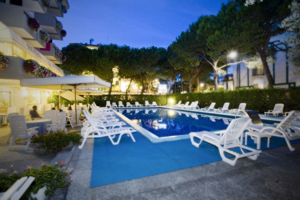 Hotel Metropol Caorle Eksteriør bilde