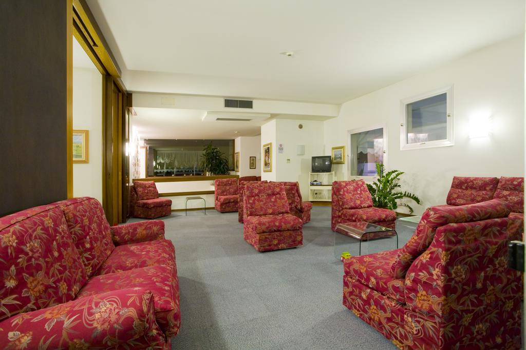Hotel Metropol Caorle Eksteriør bilde