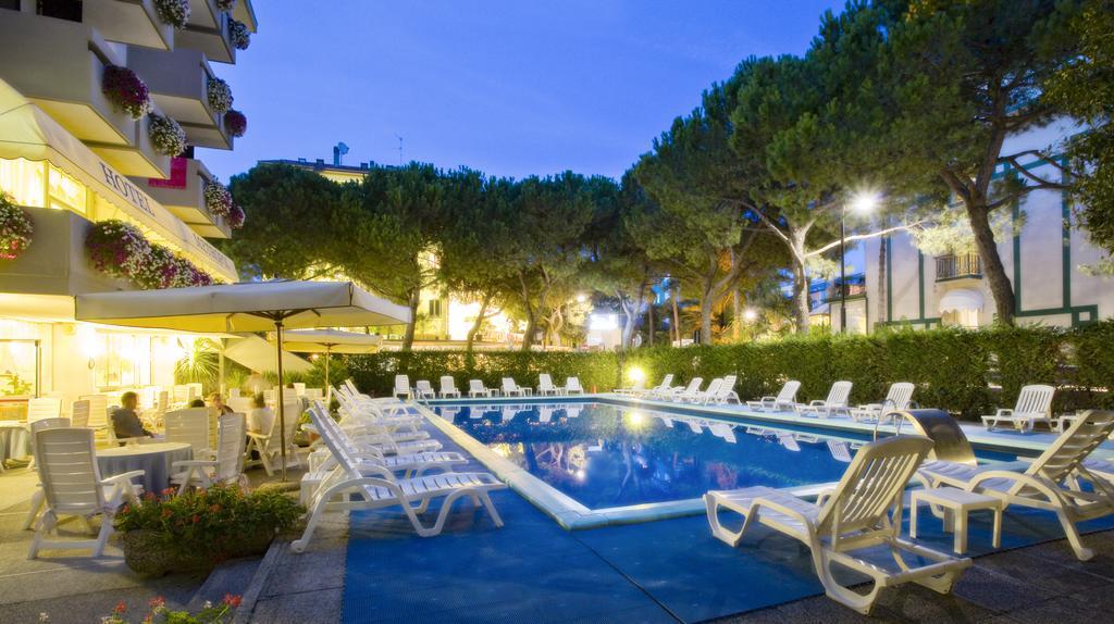 Hotel Metropol Caorle Eksteriør bilde